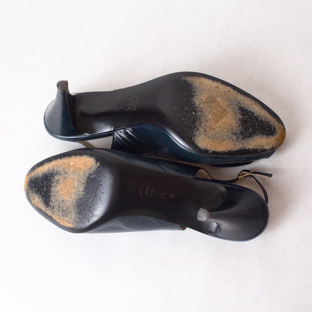 Bruno Magli Vintage Size 10 B Heeled Peep Toe Sandals with Polka Dot Bow - Picture 7 of 14
